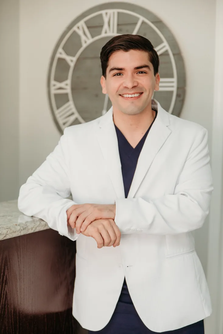 Dr. Luis Sánchez