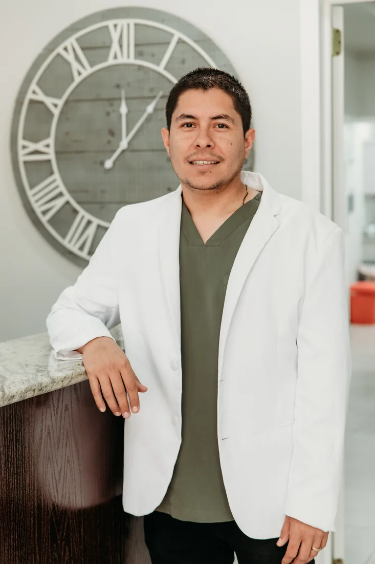 Dr. Roberto Vargas